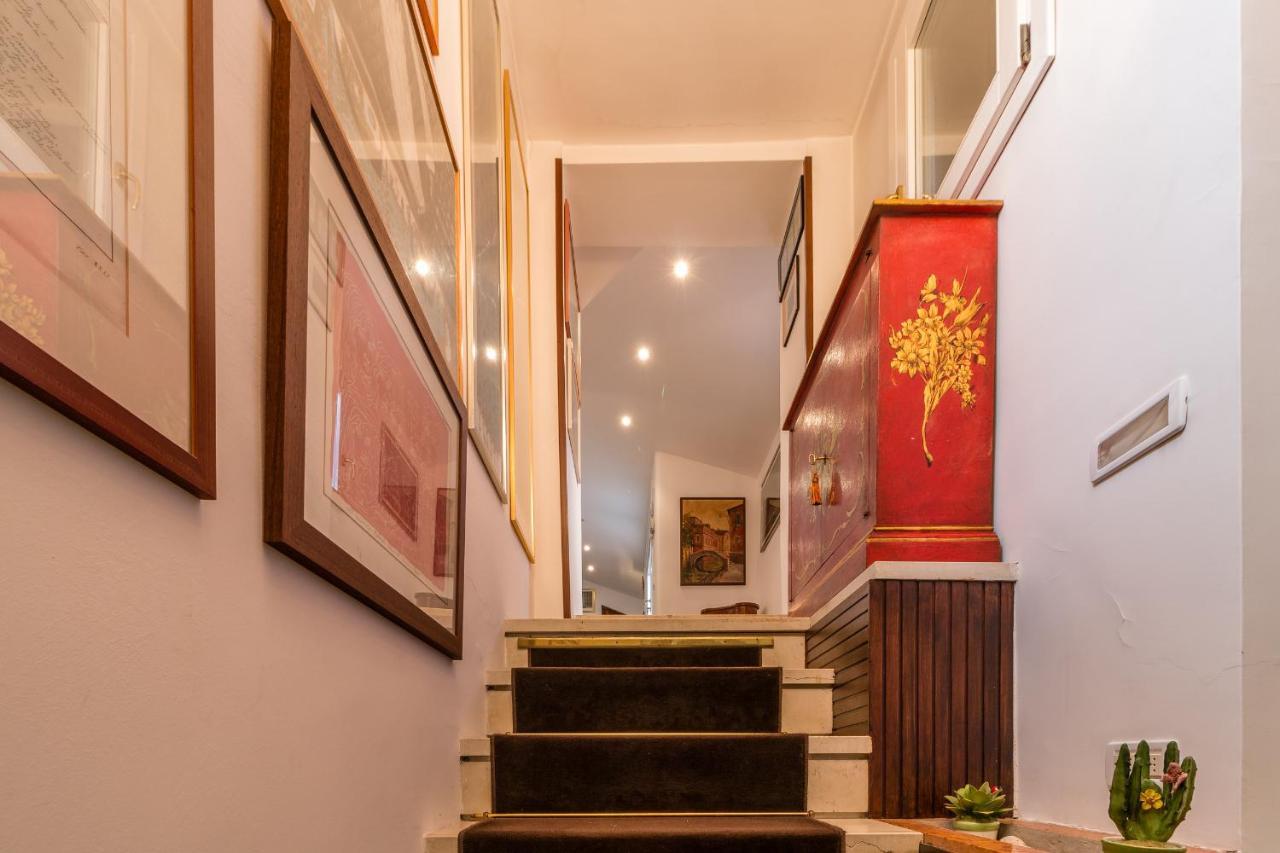 Gold And Red - The Venetian Style With Terrace Appartement Buitenkant foto